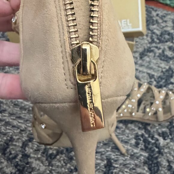 Michael Kors studded nude sandals - Picture 3 of 3